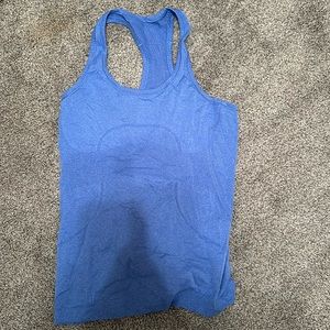 Lululemon tank